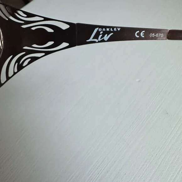 Oakley Liv Shield Sunglasses - Polished Chocolate - Picture 4 of 12